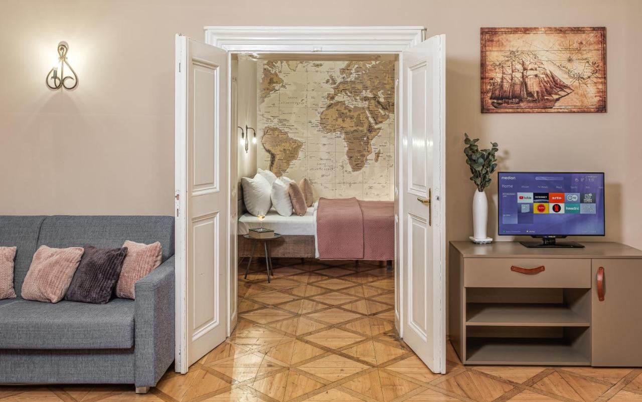 6 Continents Apartments By Adrez Prague Exterior photo