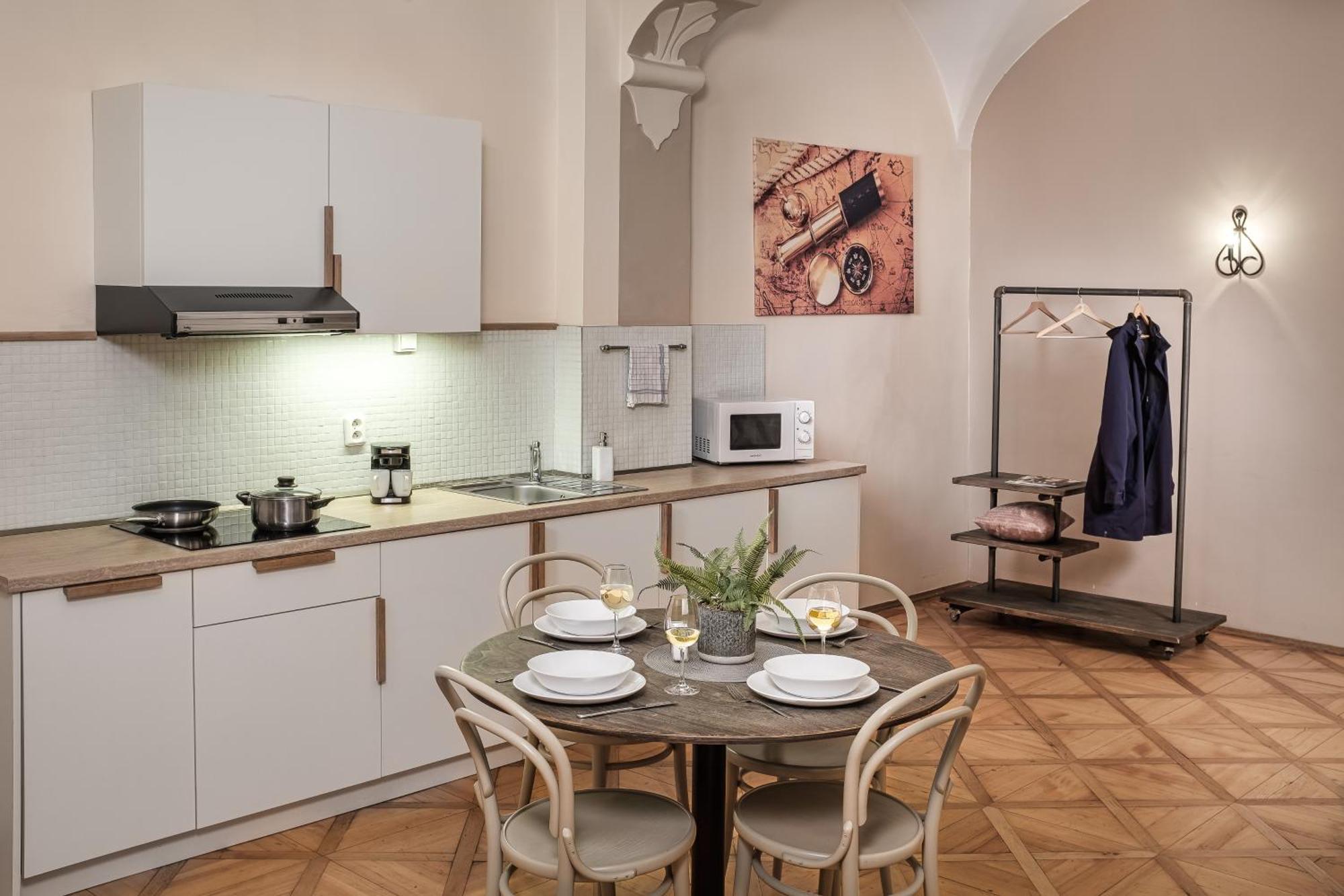 6 Continents Apartments By Adrez Prague Exterior photo