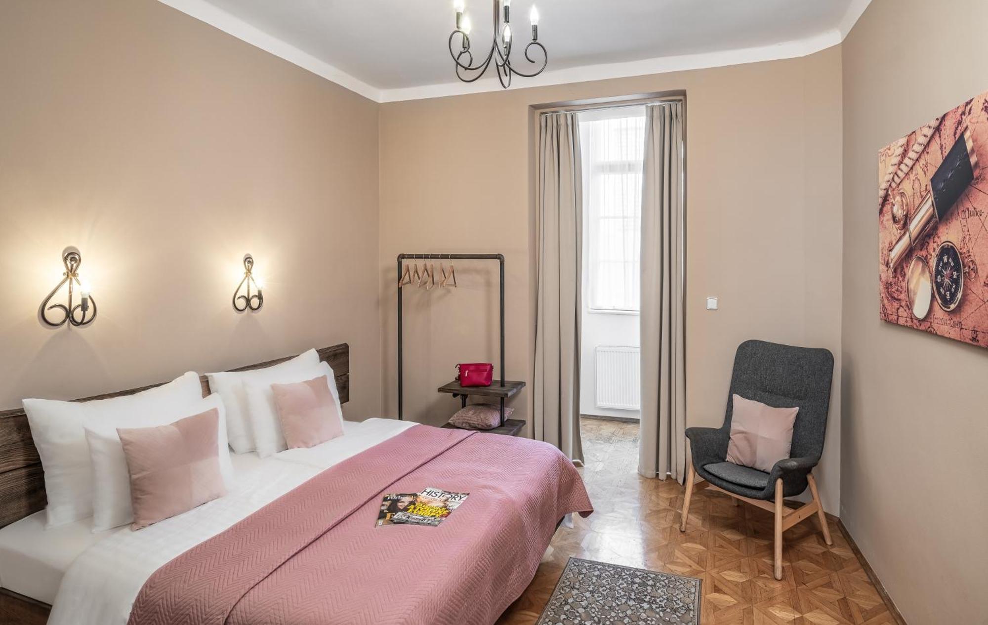 6 Continents Apartments By Adrez Prague Exterior photo